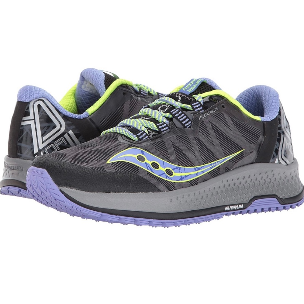 NWOT Saucony 5.5 Running shoes - Black/Grey, original box worn due to storage